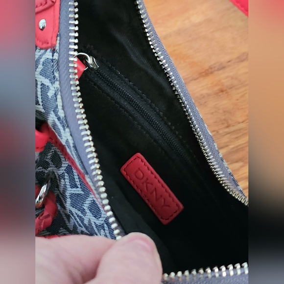 👛 DKNY handbag NWOT - Picture 4 of 8